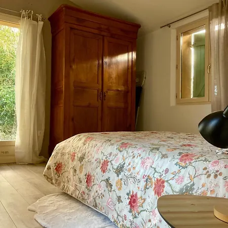 Maison De Loriot