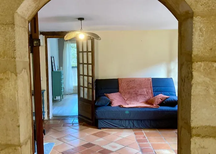 Loriot Semesterbostad *